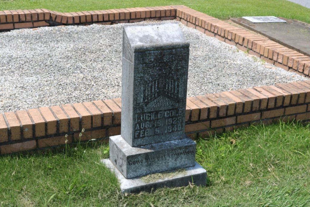 Headstones at Mount Harmony Baptist Church cemetery in Mableton Georgia (photo by Larry Felton Johnson)