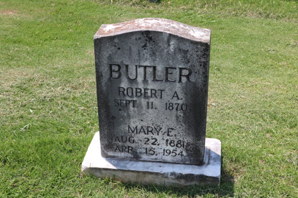 Headstones at Mount Harmony Baptist Church cemetery in Mableton Georgia (photo by Larry Felton Johnson)