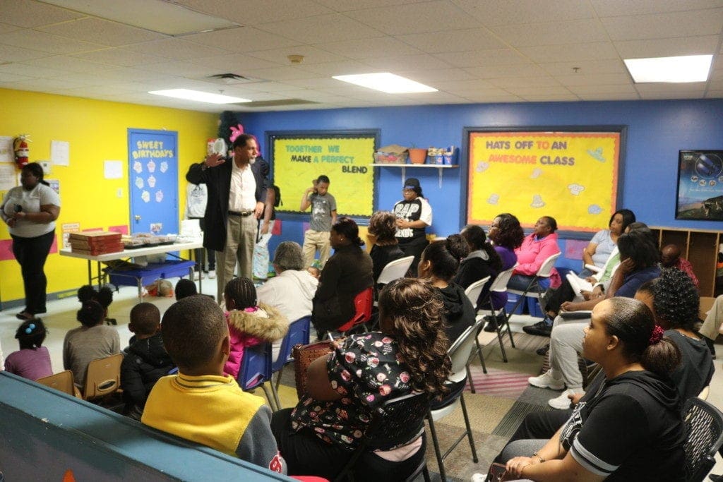 Michael Murphy speaks to renters at Town Hall meeting (photo by Larry Felton Johnson)