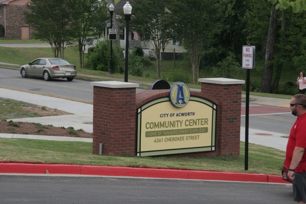 Sign for the Acworth Community Center