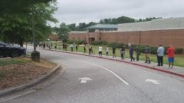 Line at Lindley Middle School voting site (photo by Larry Felton Johnson)