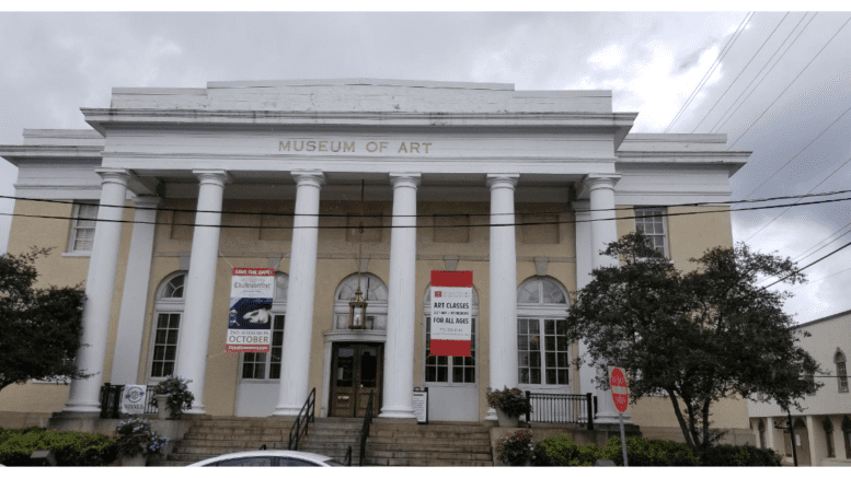 Marietta Cobb Museum of Art. Greek revival building with six large columns