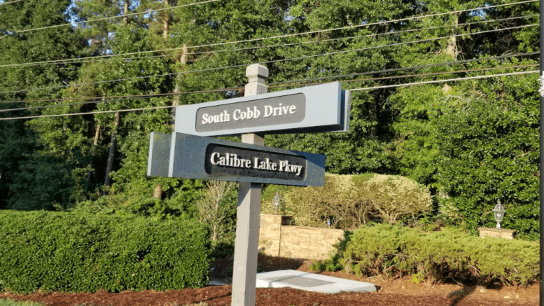Road sign at South Cobb Drive and Calibre Lake Parkway