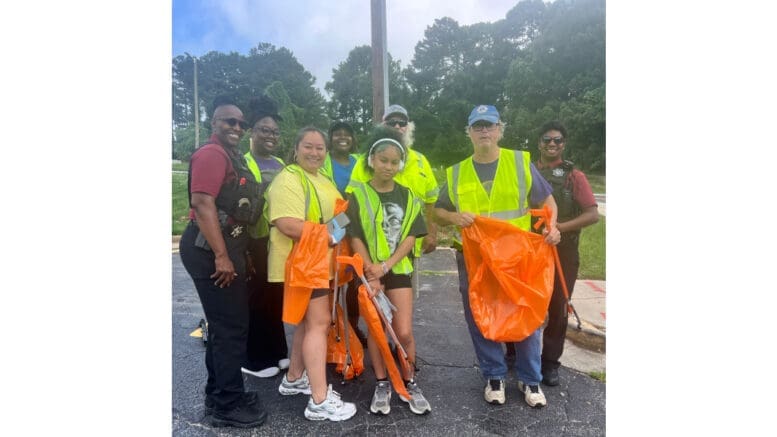 Group photo from Pay it Forward 2K15 litter cleanup