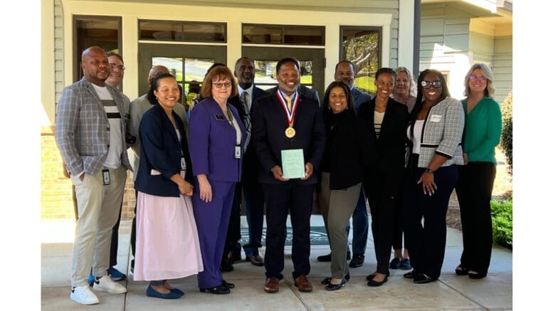 Mableton Mayor Michael Owens receives Rotary Club Citizen of the Year