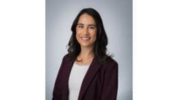 Upper-body photo of Lisa-Ruth Karnes